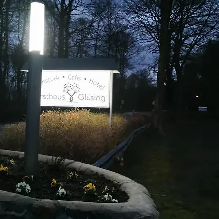 Forsthaus Gluesing Hotel Schnakenbek